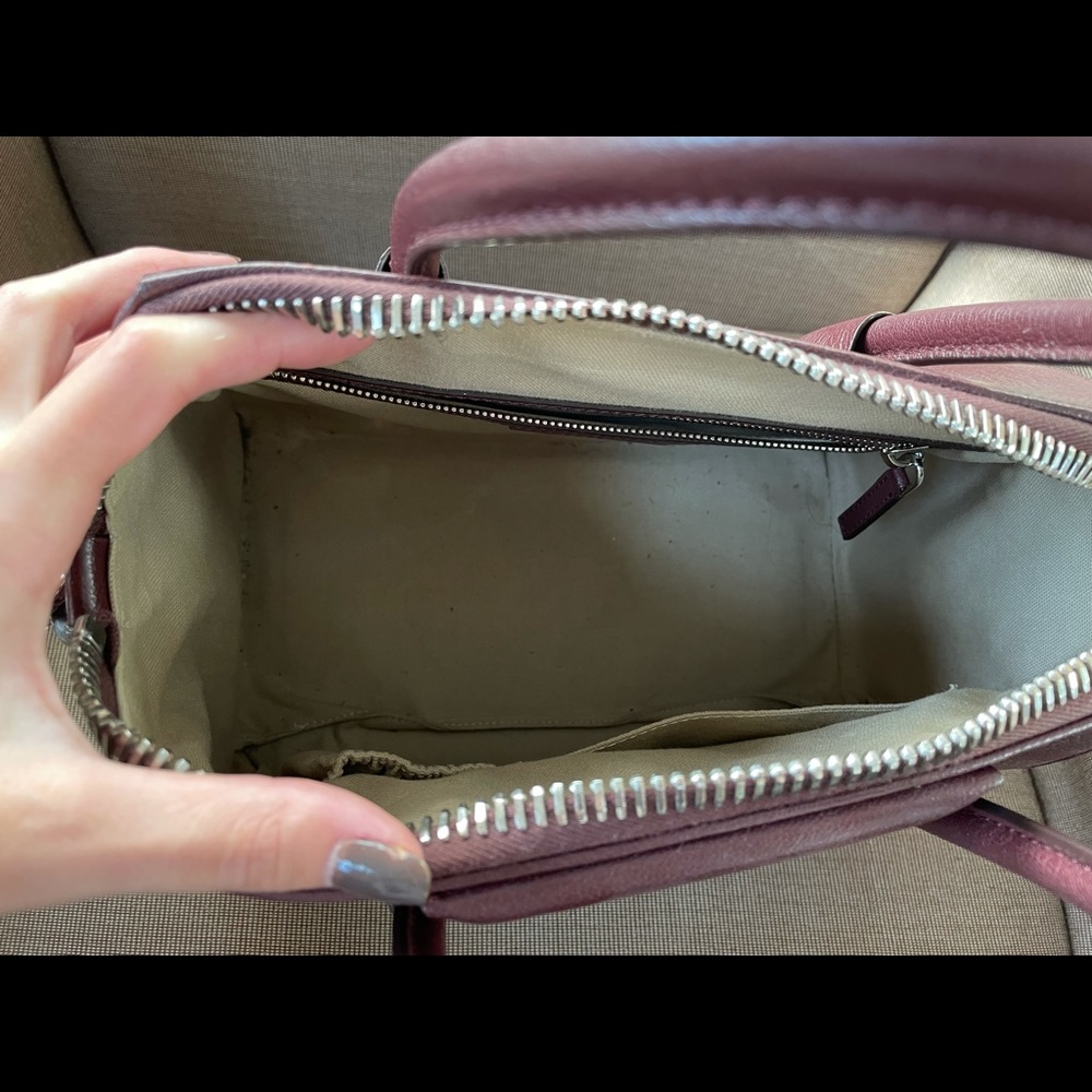 Authentic Givenchy Small Antigona bag in Aubergine - Picture 9 of 16